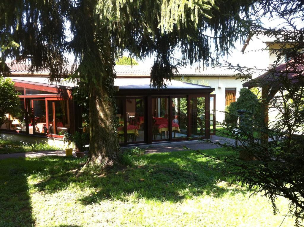 Les Tilleuls Montbeliard Sud Audincourt Dış mekan fotoğraf